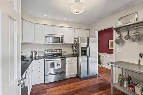 Tiny photo for 828 OAKTON Street #4F, Evanston, IL 60202 (MLS # 12472275)