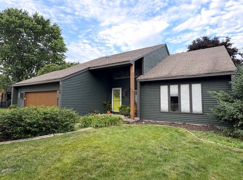 Tiny photo for 2104 Morningview Place, Champaign, IL 61822 (MLS # 12575872)