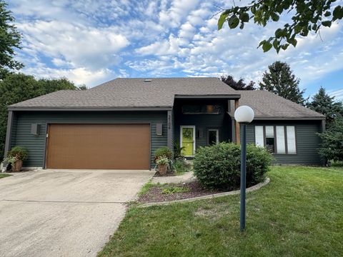 Photo of 2104 Morningview Place, Champaign, IL 61822 (MLS # 12575872)