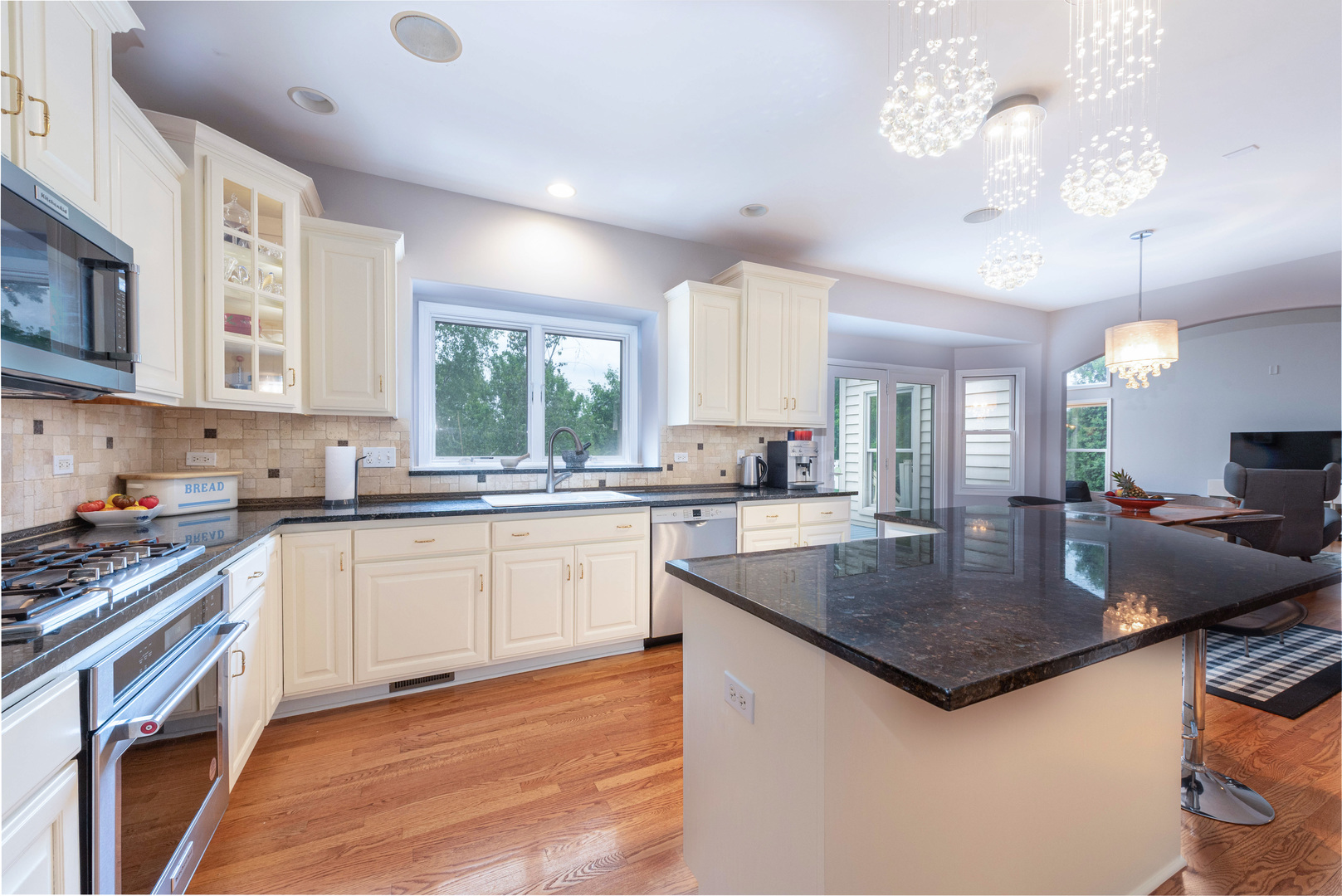 647 Oak Lane