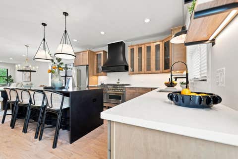 Tiny photo for 11173 S Longwood Drive, Chicago, IL 60643 (MLS # 12733146)