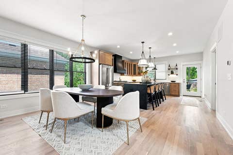 Tiny photo for 11173 S Longwood Drive, Chicago, IL 60643 (MLS # 12733146)