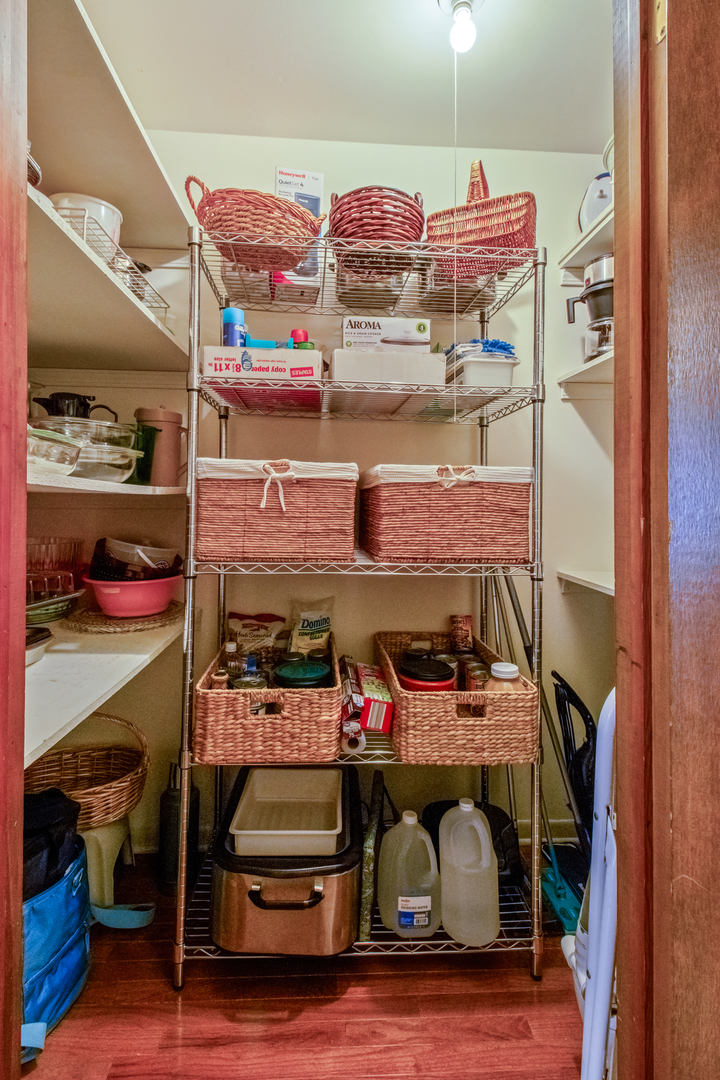 Bourbonnais, Illinois 60914, United States, 4 Bedrooms Bedrooms, ,3 BathroomsBathrooms,Residential,Pending,216143