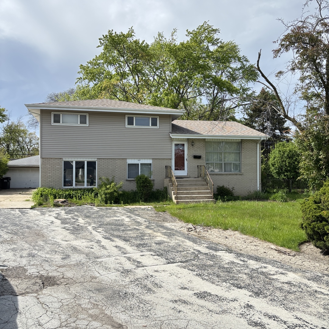 137 Julie Drive