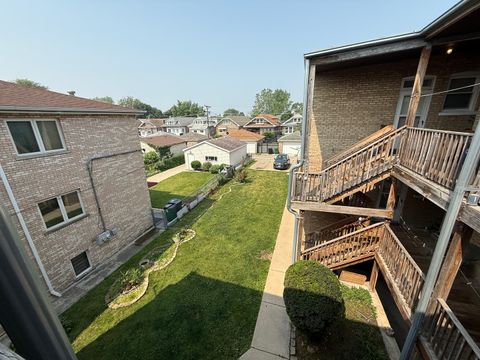 Tiny photo for 6914 W 21st Avenue #205, Berwyn, IL 60402 (MLS # 12607718)