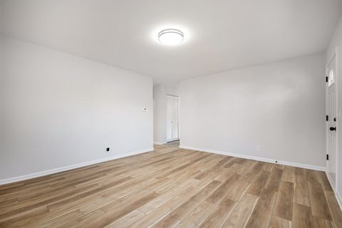 Tiny photo for 20 Durango Road, Montgomery, IL 60538 (MLS # 12577496)