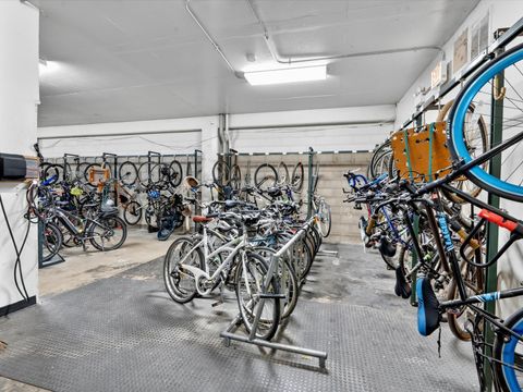 Tiny photo for 5455 N SHERIDAN Road #1915, Chicago, IL 60640 (MLS # 12637770)