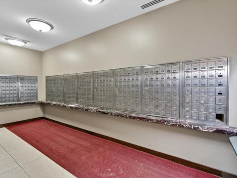 Tiny photo for 5455 N SHERIDAN Road #1915, Chicago, IL 60640 (MLS # 12637770)