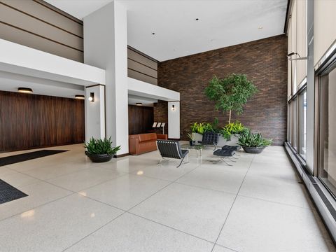Tiny photo for 5455 N SHERIDAN Road #1915, Chicago, IL 60640 (MLS # 12637770)