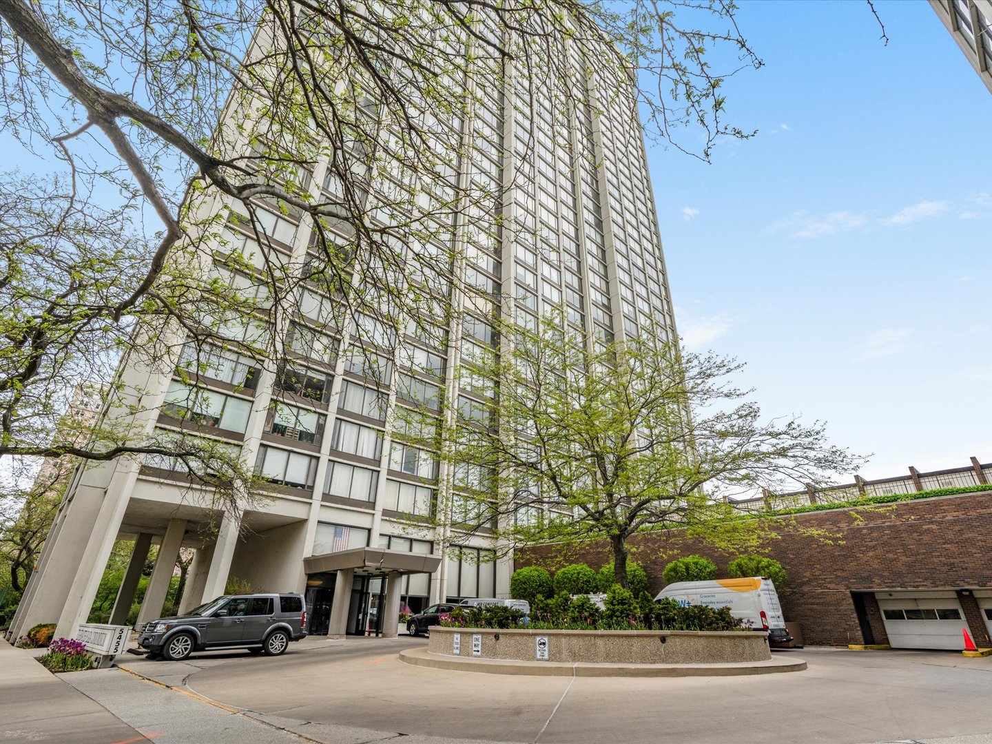 5455 N SHERIDAN Road 1915