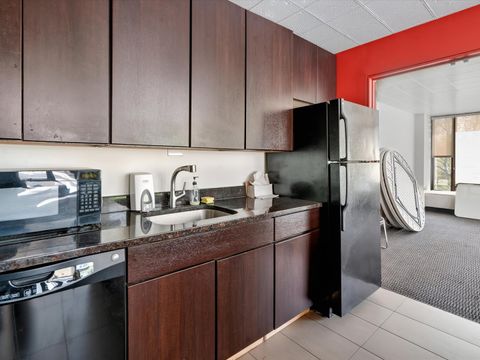 Tiny photo for 5455 N SHERIDAN Road #1915, Chicago, IL 60640 (MLS # 12637770)