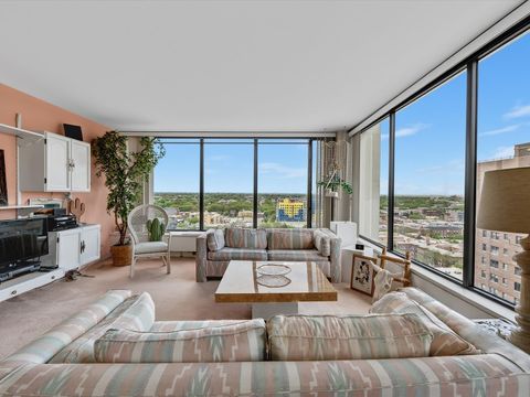 Tiny photo for 5455 N SHERIDAN Road #1915, Chicago, IL 60640 (MLS # 12637770)