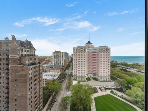 Tiny photo for 5455 N SHERIDAN Road #1915, Chicago, IL 60640 (MLS # 12637770)