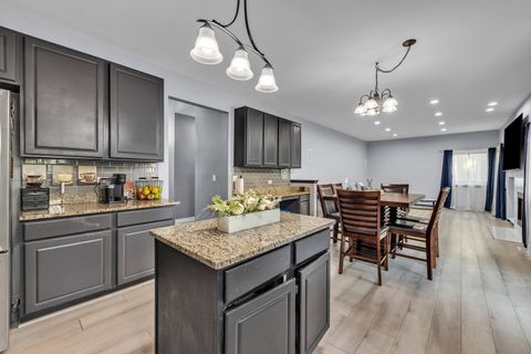 Tiny photo for 1130 Laurel Lane, Gurnee, IL 60031 (MLS # 12489711)