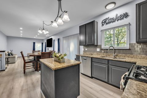 Tiny photo for 1130 Laurel Lane, Gurnee, IL 60031 (MLS # 12489711)