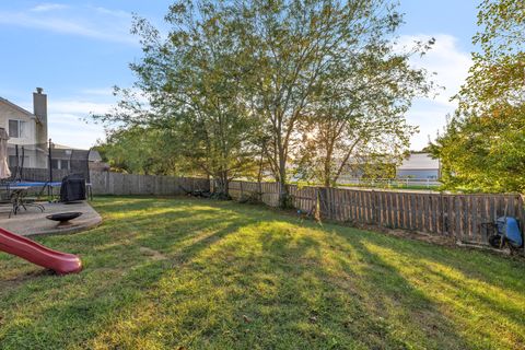 Tiny photo for 1130 Laurel Lane, Gurnee, IL 60031 (MLS # 12489711)