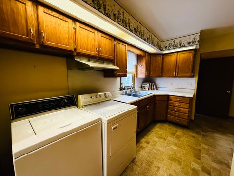 Tiny photo for 212 E Waupansie Street, Dwight, IL 60420 (MLS # 12453011)