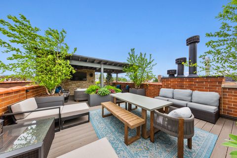 Tiny photo for 3321 N Seminary Avenue #3, Chicago, IL 60657 (MLS # 12544753)