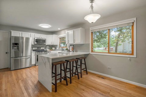 Tiny photo for 5481 PARKSIDE Court, Gurnee, IL 60031 (MLS # 12784370)