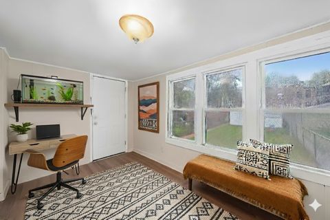 Tiny photo for 7616 S Calumet Avenue, Chicago, IL 60619 (MLS # 12496398)