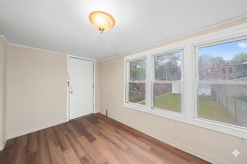 Tiny photo for 7616 S Calumet Avenue, Chicago, IL 60619 (MLS # 12496398)