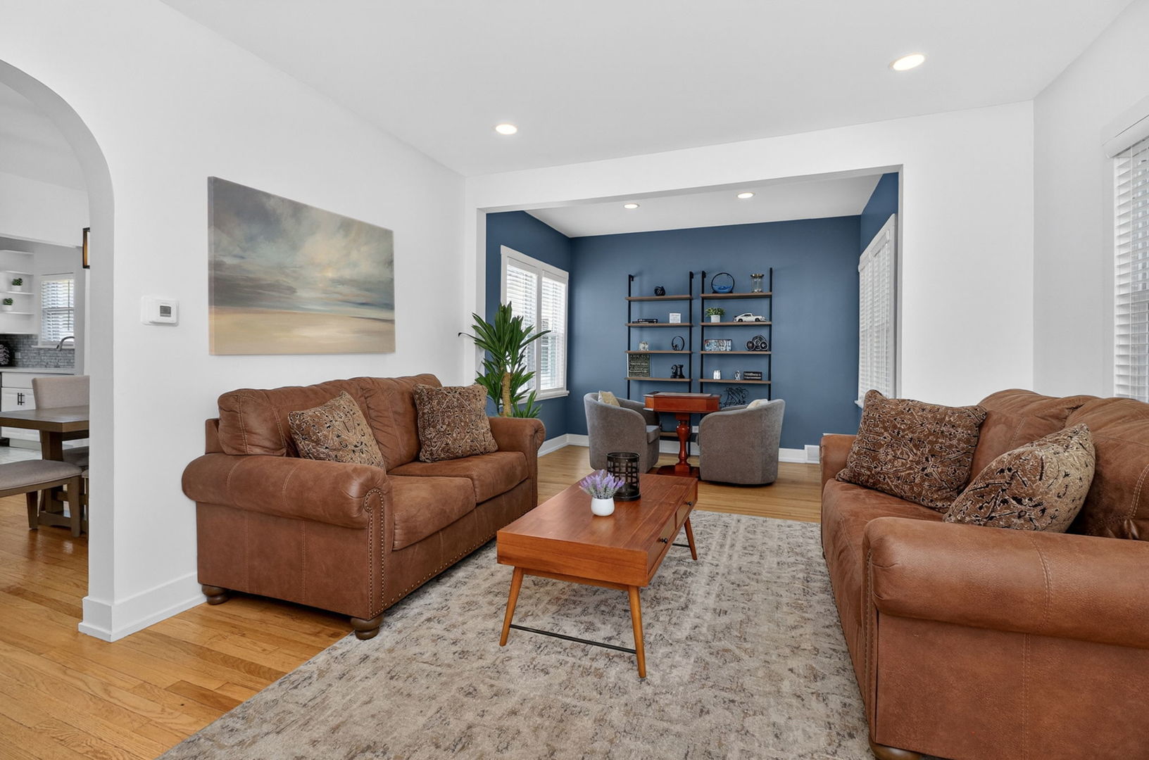 1123 Santa Rosa Avenue