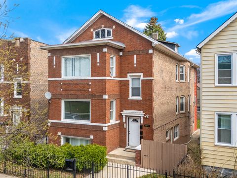 8841 S Muskegon Avenue Chicago IL 60617