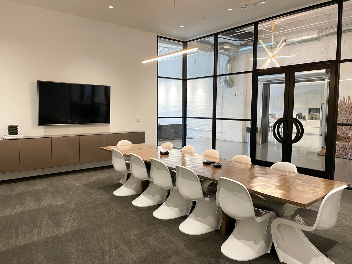 3921 N Elston Avenue, Chicago, IL, 60618 1 3921 N Elston Avenue