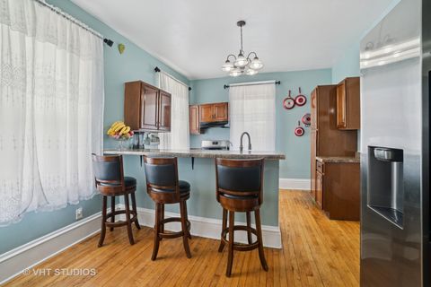 Tiny photo for 558 N Crystal Street, Elgin, IL 60123 (MLS # 12446239)