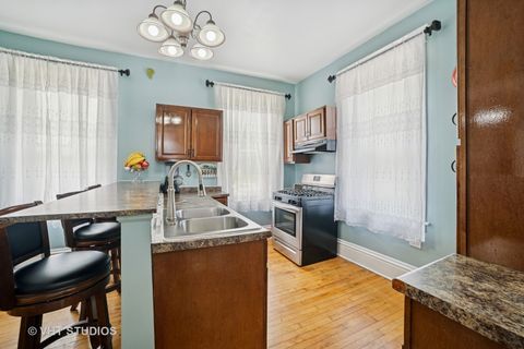 Tiny photo for 558 N Crystal Street, Elgin, IL 60123 (MLS # 12446239)