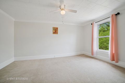 Tiny photo for 558 N Crystal Street, Elgin, IL 60123 (MLS # 12446239)