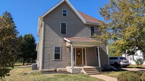 Photo of 606 S 2nd Avenue, Forreston, IL 61030 (MLS # 12492953)