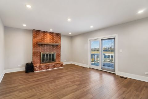 Tiny photo for 25762 N Eagle Drive, Mundelein, IL 60060 (MLS # 12585853)