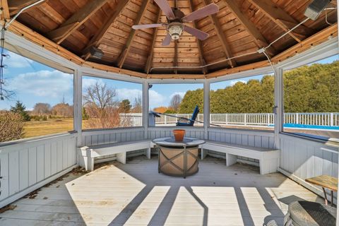 Tiny photo for 25762 N Eagle Drive, Mundelein, IL 60060 (MLS # 12585853)