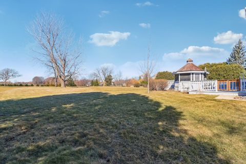 Tiny photo for 25762 N Eagle Drive, Mundelein, IL 60060 (MLS # 12585853)