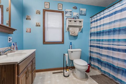 Tiny photo for 300 E Warren Street, Leroy, IL 61752 (MLS # 12548385)