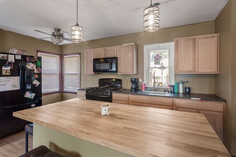 Tiny photo for 300 E Warren Street, Leroy, IL 61752 (MLS # 12548385)