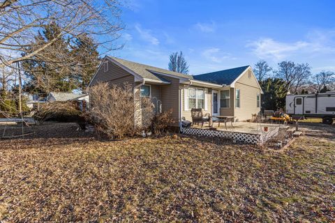 Tiny photo for 300 E Warren Street, Leroy, IL 61752 (MLS # 12548385)