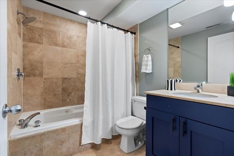 Tiny photo for 514 N Armour Street #1F, Chicago, IL 60642 (MLS # 12477162)