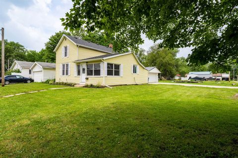 Tiny photo for 503 Commercial Street, Chenoa, IL 61726 (MLS # 12386962)