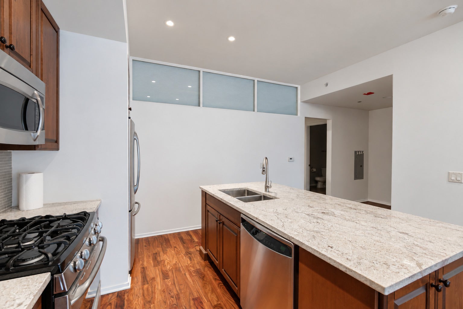 310 S Michigan Avenue 1507