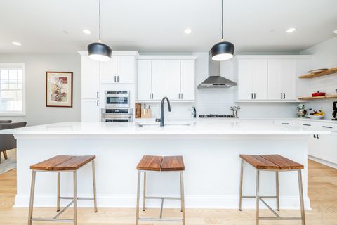 Tiny photo for 2701 Noyes Street, Evanston, IL 60201 (MLS # 12598493)