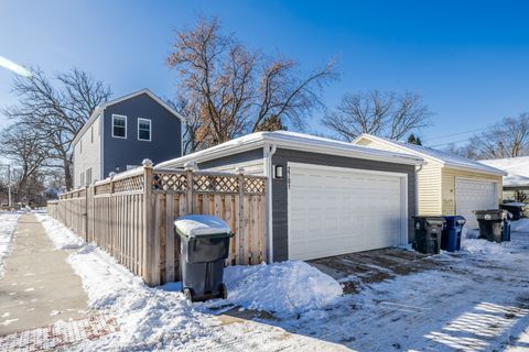Tiny photo for 2701 Noyes Street, Evanston, IL 60201 (MLS # 12598493)