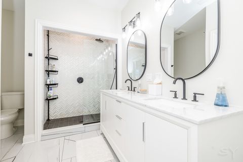 Tiny photo for 2701 Noyes Street, Evanston, IL 60201 (MLS # 12598493)