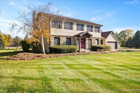 Tiny photo for 39W955 Deer Run Drive, St. Charles, IL 60175 (MLS # 12500759)
