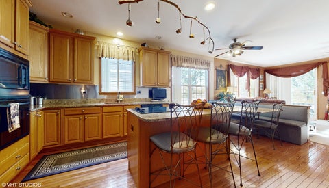 Tiny photo for 1640 S NEWTON Avenue, Park Ridge, IL 60068 (MLS # 12700787)