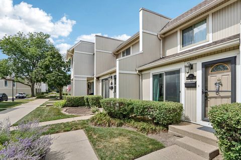 Tiny photo for 563 Quail Creek Drive, Grayslake, IL 60030 (MLS # 12447429)