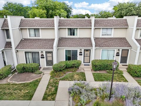 Tiny photo for 563 Quail Creek Drive, Grayslake, IL 60030 (MLS # 12447429)