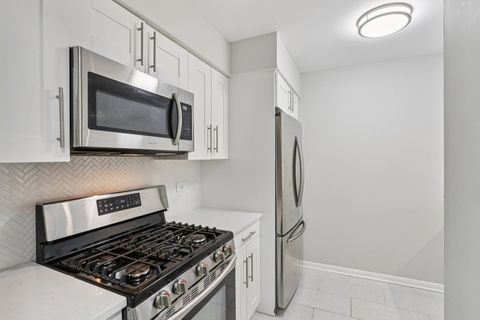 Tiny photo for 563 Quail Creek Drive, Grayslake, IL 60030 (MLS # 12447429)