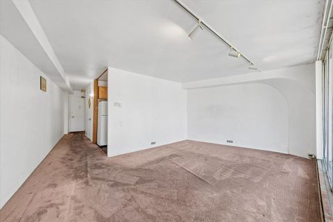 Tiny photo for 300 N State Street #2527, Chicago, IL 60654 (MLS # 12646357)